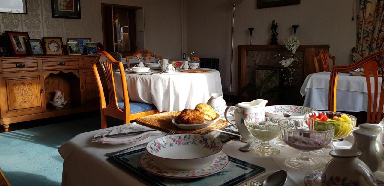 Wychwood House Bed & Breakfast Penally ภายนอก รูปภาพ
