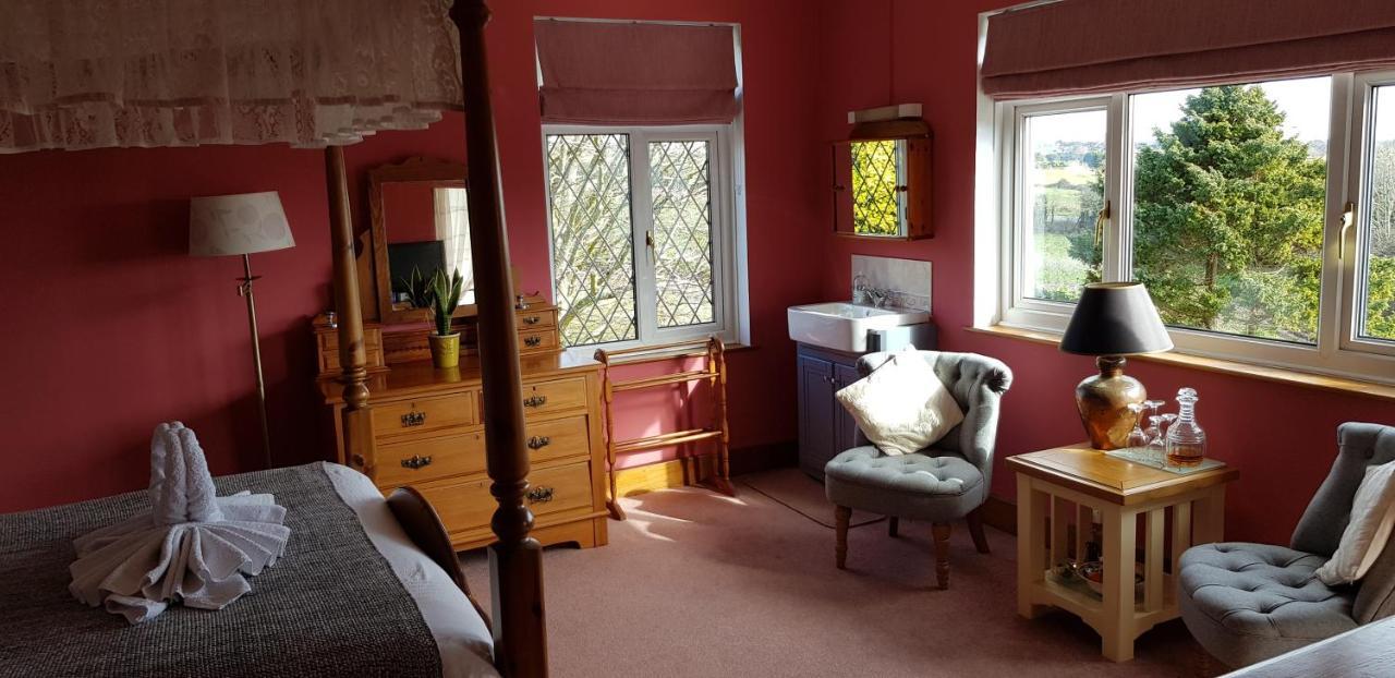 Wychwood House Bed & Breakfast Penally ภายนอก รูปภาพ
